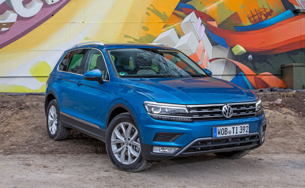 Volkswagen Tiguan 2018 Blue