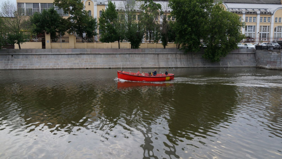 Лодка декоративная