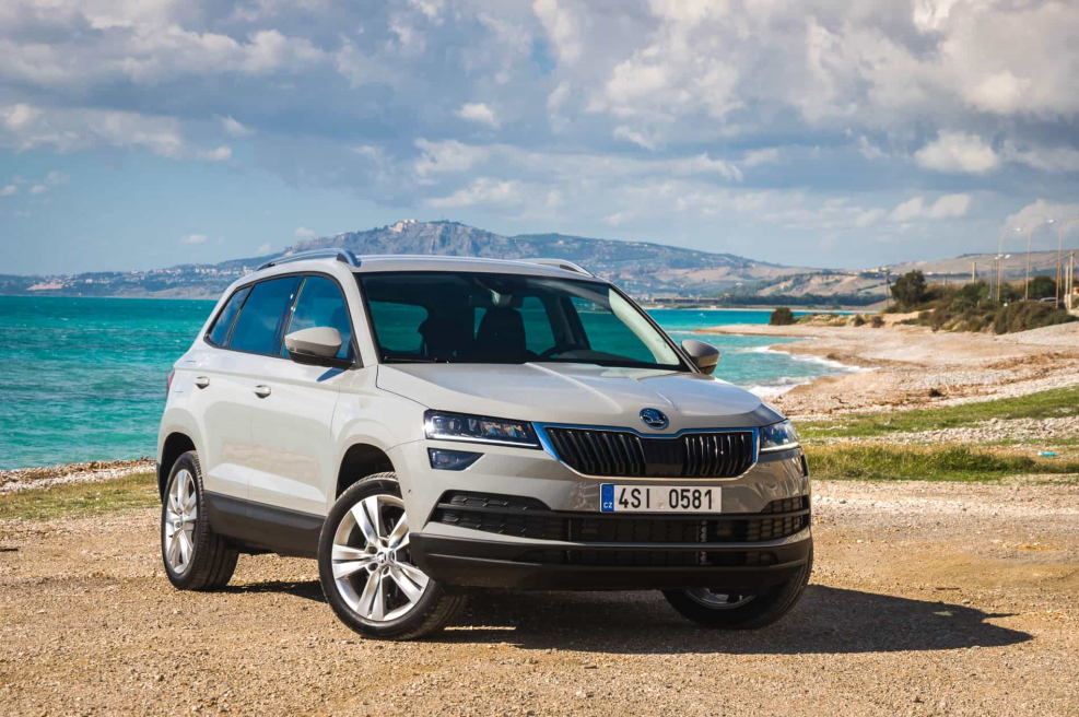 Skoda Karoq бежевый