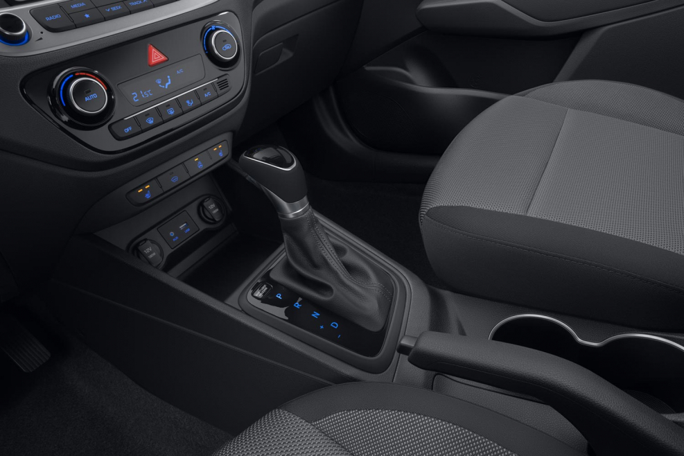 Hyundai Solaris II 2017 салон