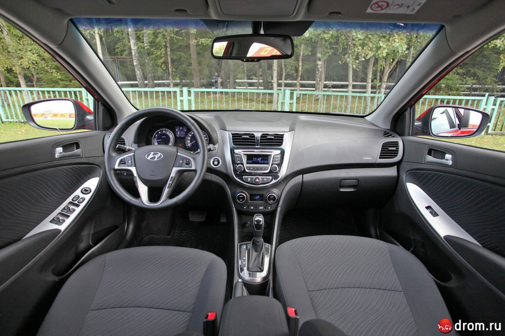 Hyundai Solaris 2015 салон