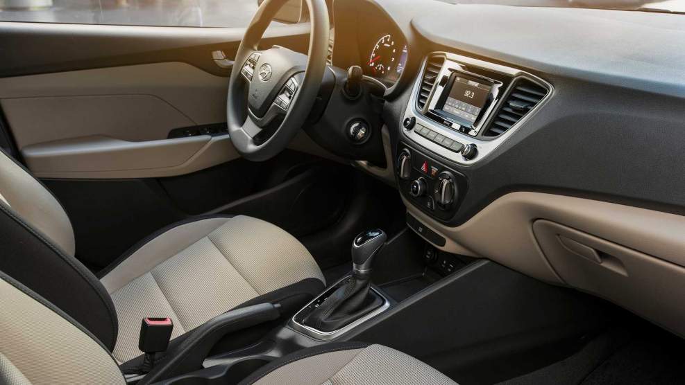 Hyundai Solaris 2018 салон