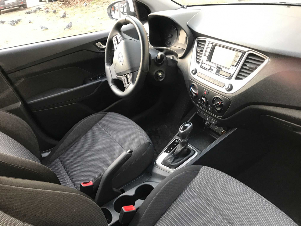 Hyundai Solaris 2021 салон