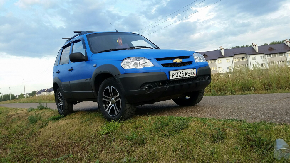 Chevrolet Niva 2008 синий