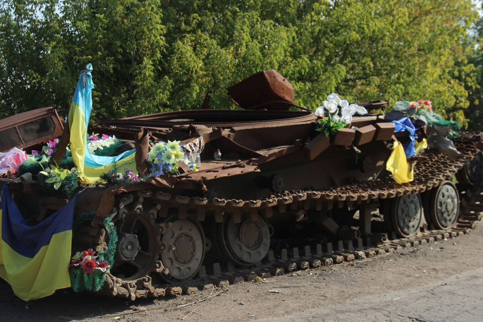 Горящие украинские танки