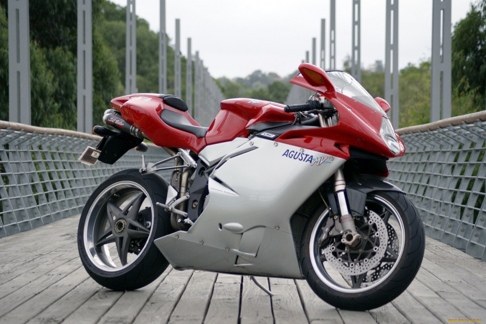 MV Agusta f4 750