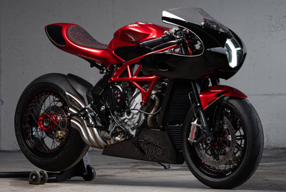 Мотоцикл MV Agusta