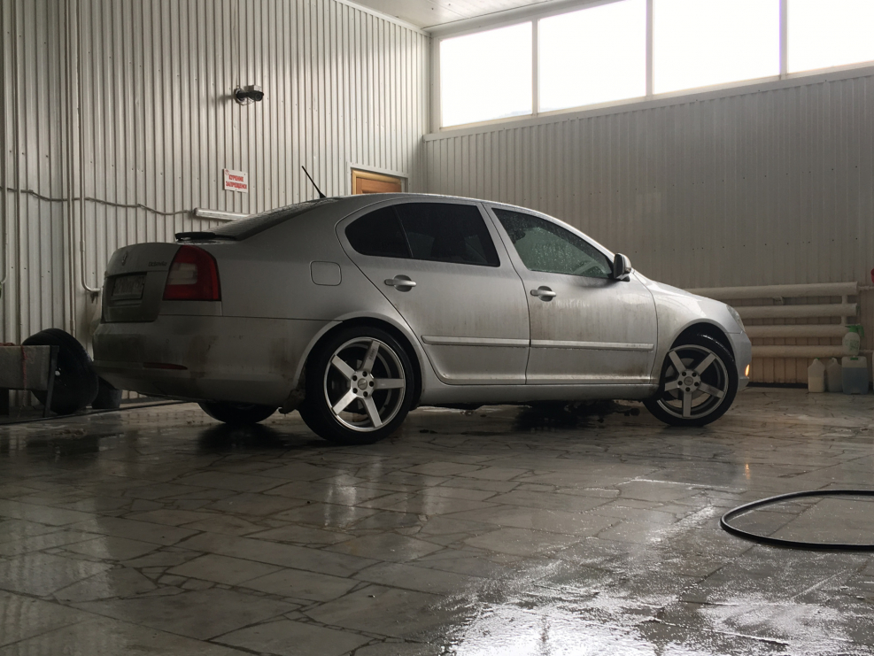 Skoda Octavia a5 FL диски r18