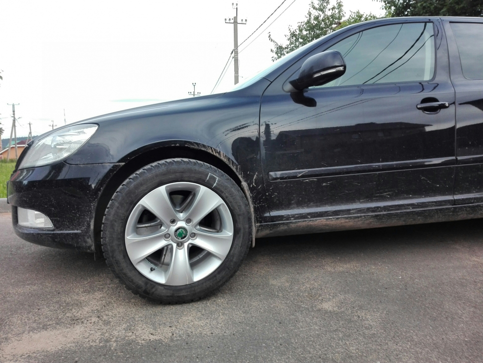 Skoda Octavia a5 черные диски crateris