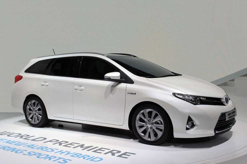 Toyota Camry универсал 2015