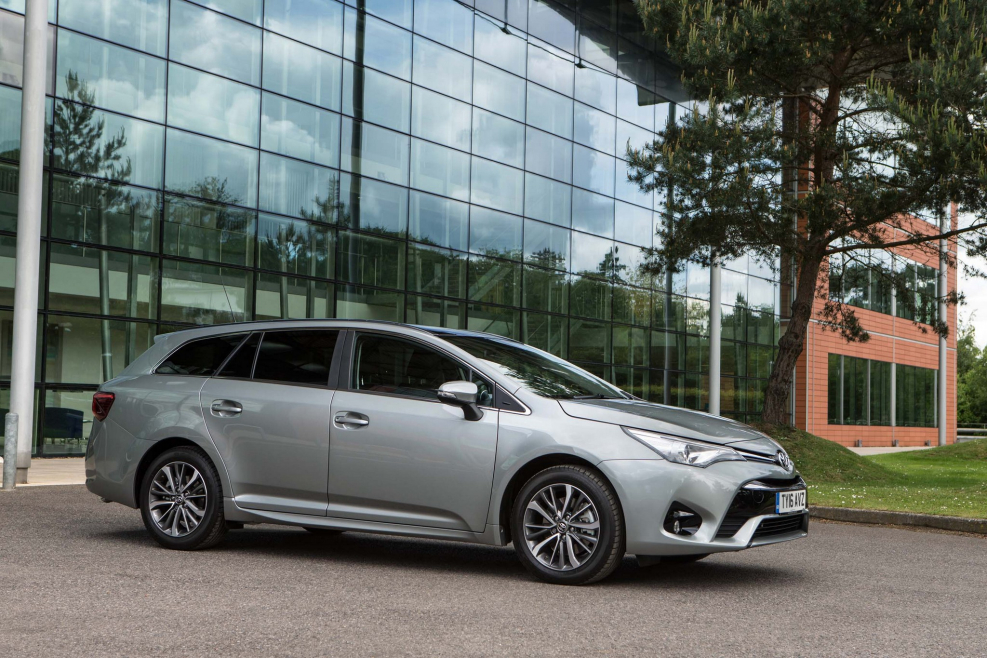 Toyota Avensis универсал 2018