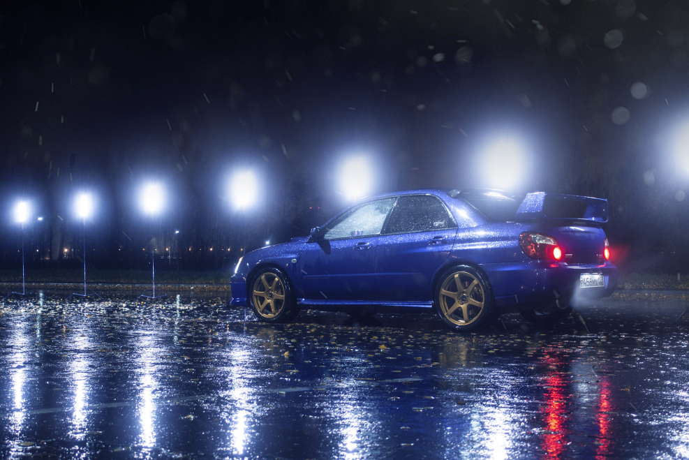 Subaru Impreza WRX STI ночью