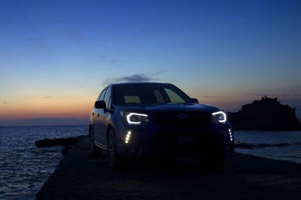 Subaru Forester ночью