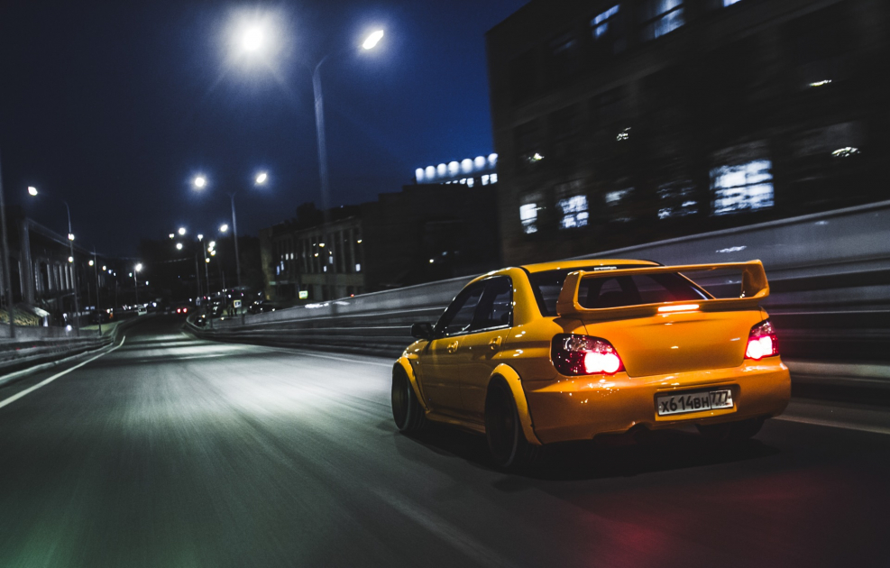Subaru Impreza WRX STI ночью