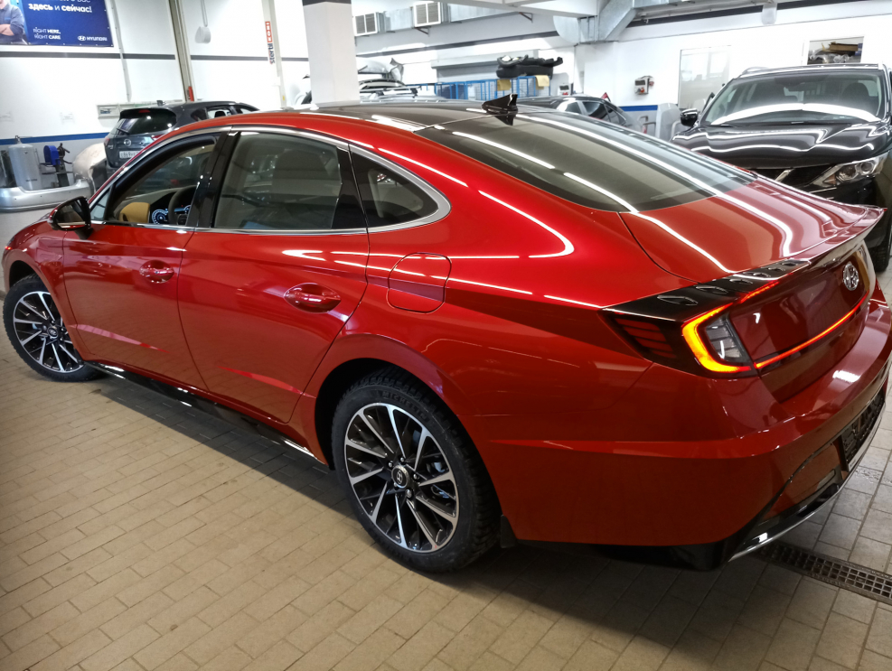 Hyundai Sonata dn8