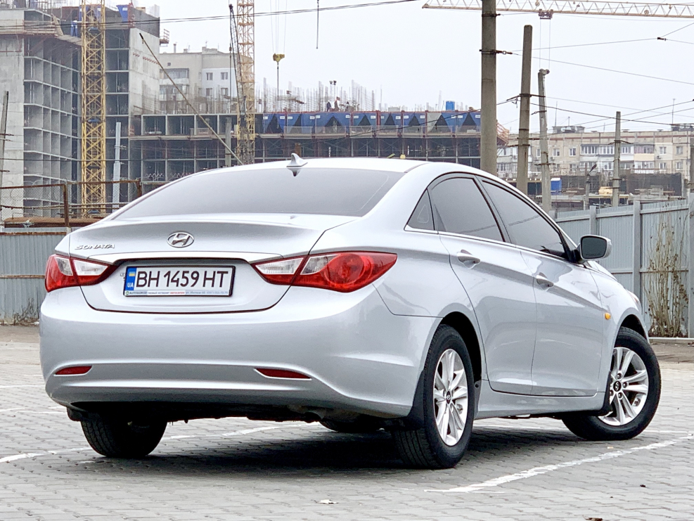 Hyundai Sonata хэтчбек