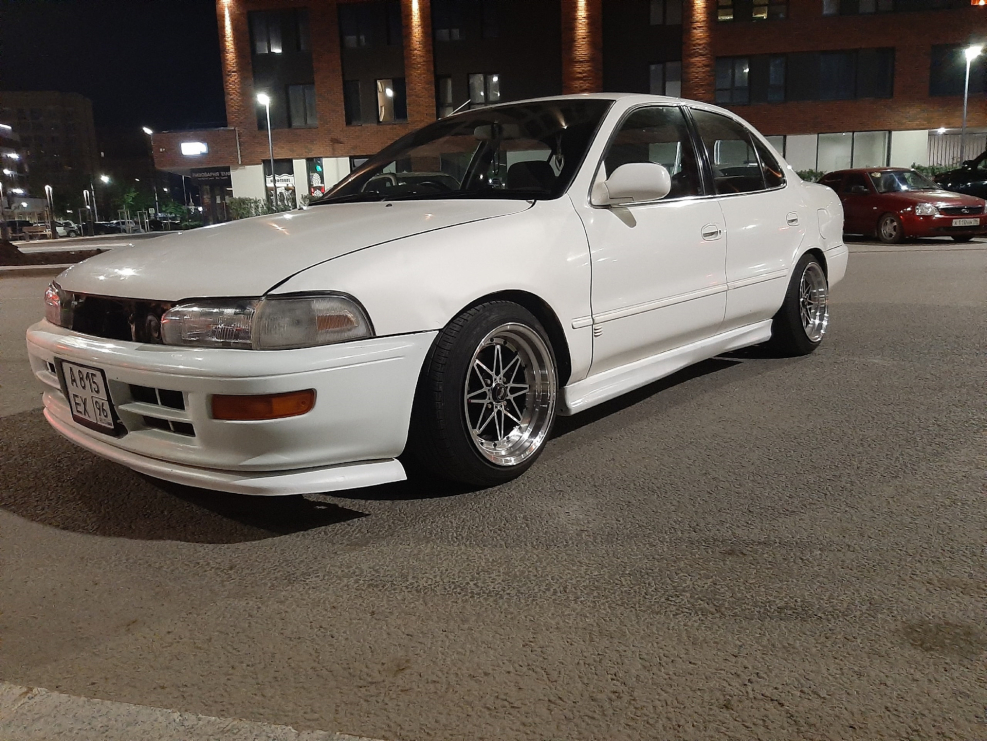 Toyota Sprinter ae100