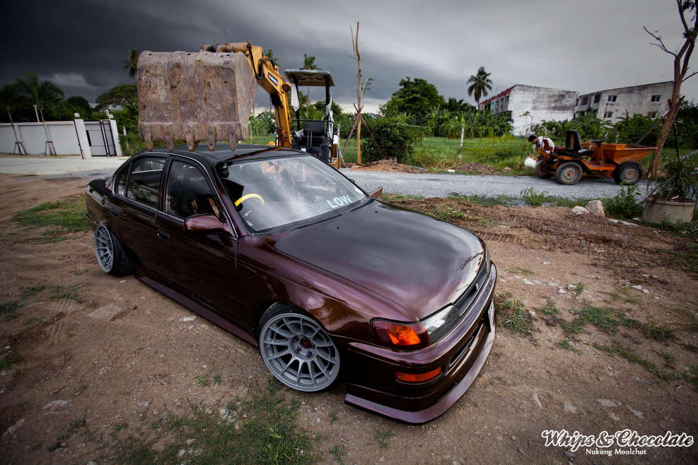 Toyota Corolla ae100