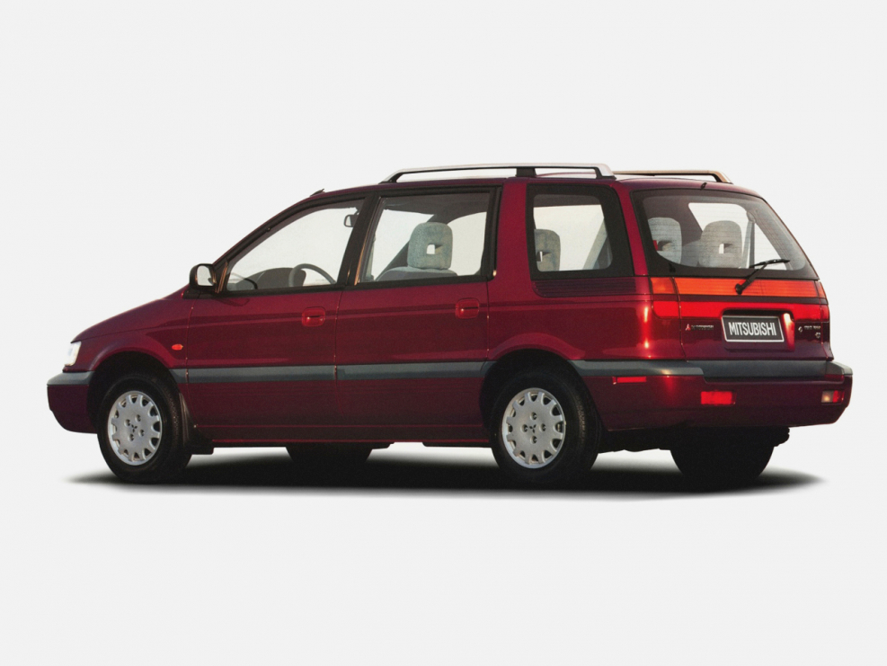 Mitsubishi Space Wagon II