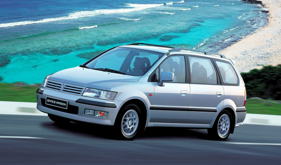 Mitsubishi Space Wagon 2003
