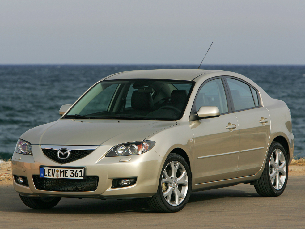 Mazda 3 BK седан