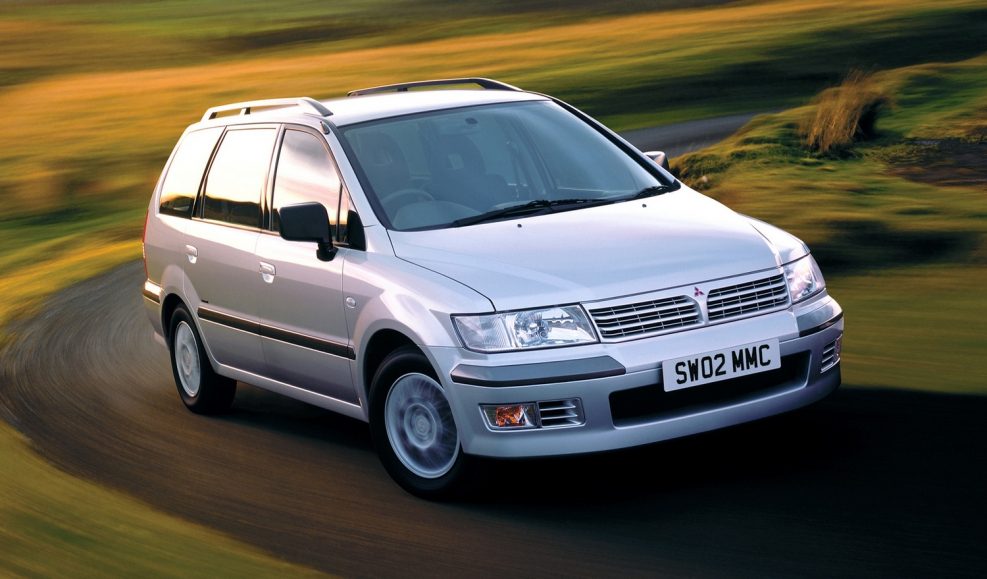Mitsubishi Space Wagon 2