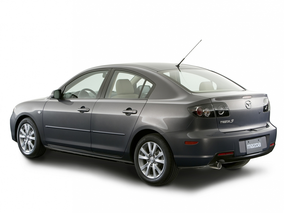 Mazda 3 BK седан