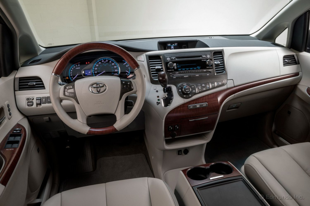 Honda Odyssey 2012 салон