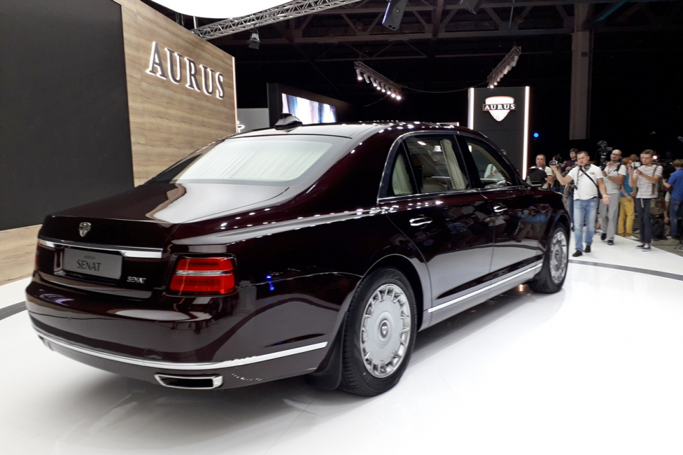 Аурус Сенат автомобиль