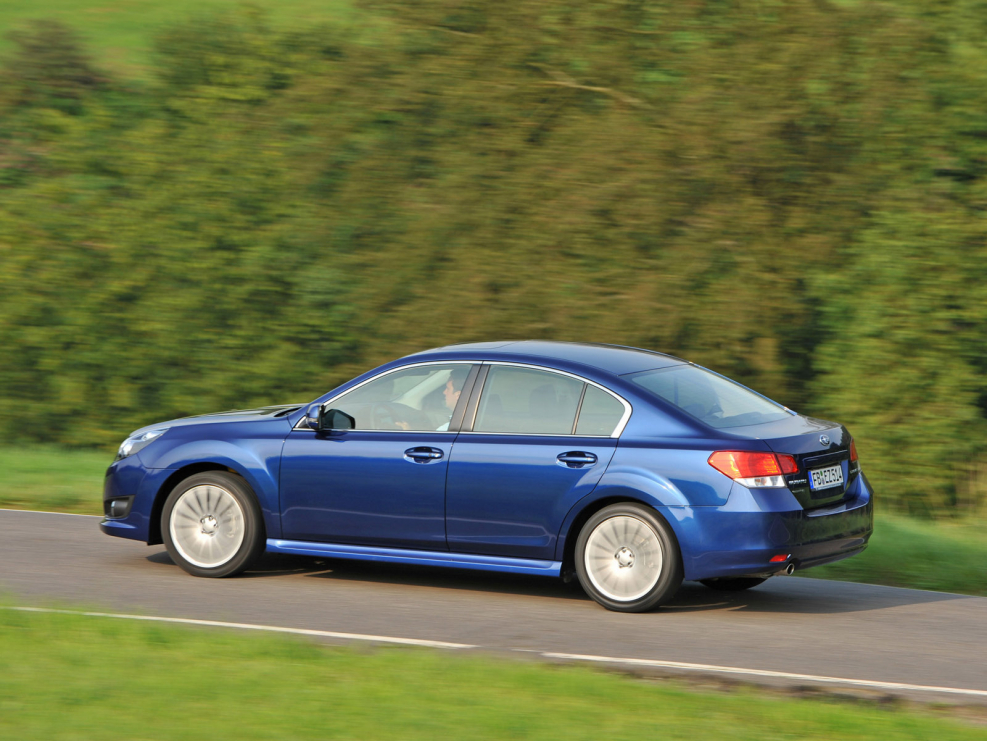 Subaru Legacy седан