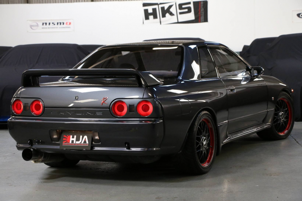 Nissan Skyline r32