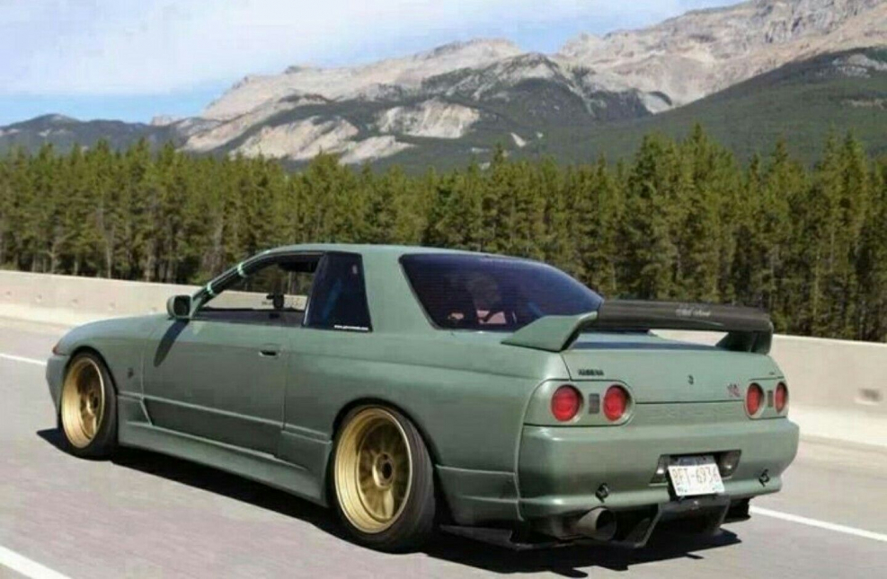Nissan Skyline gt-r bnr32