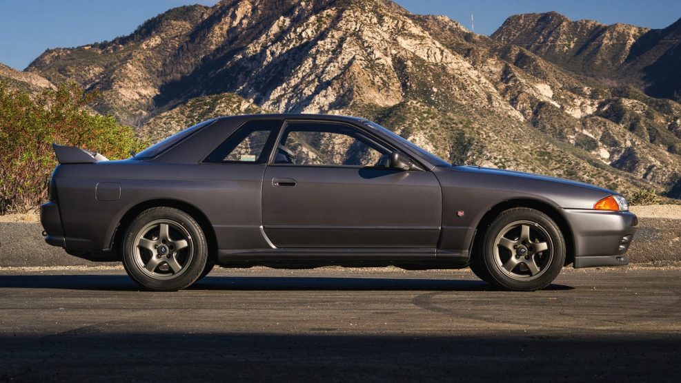 Nissan Skyline gt-r 32