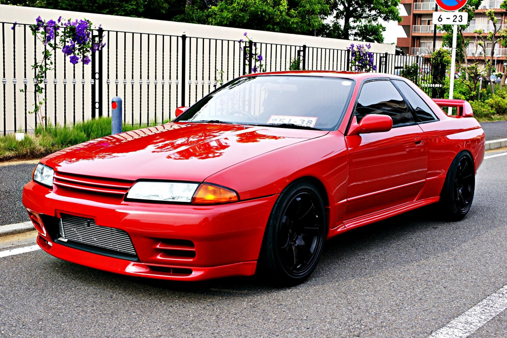Nissan Skyline r32 sedan