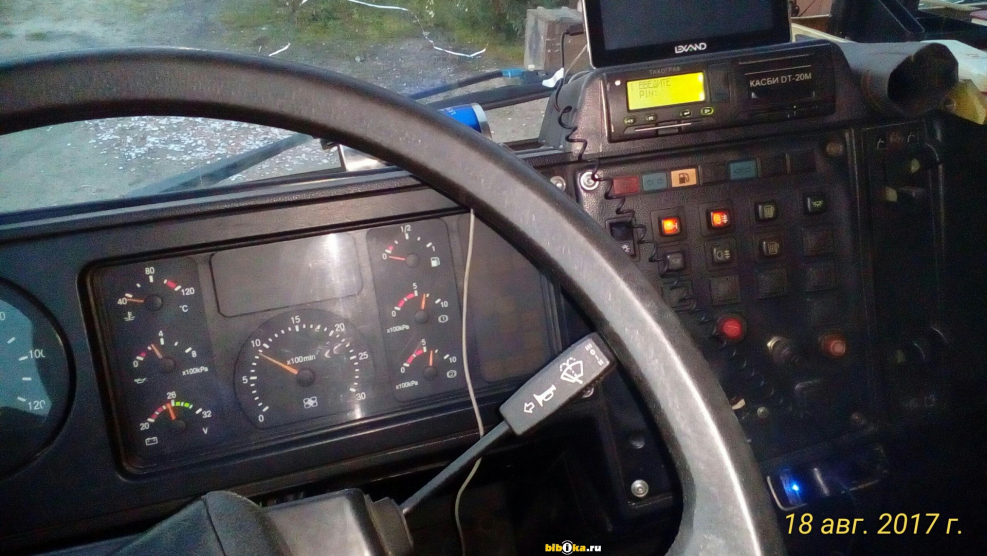 МАЗ 4370 салон