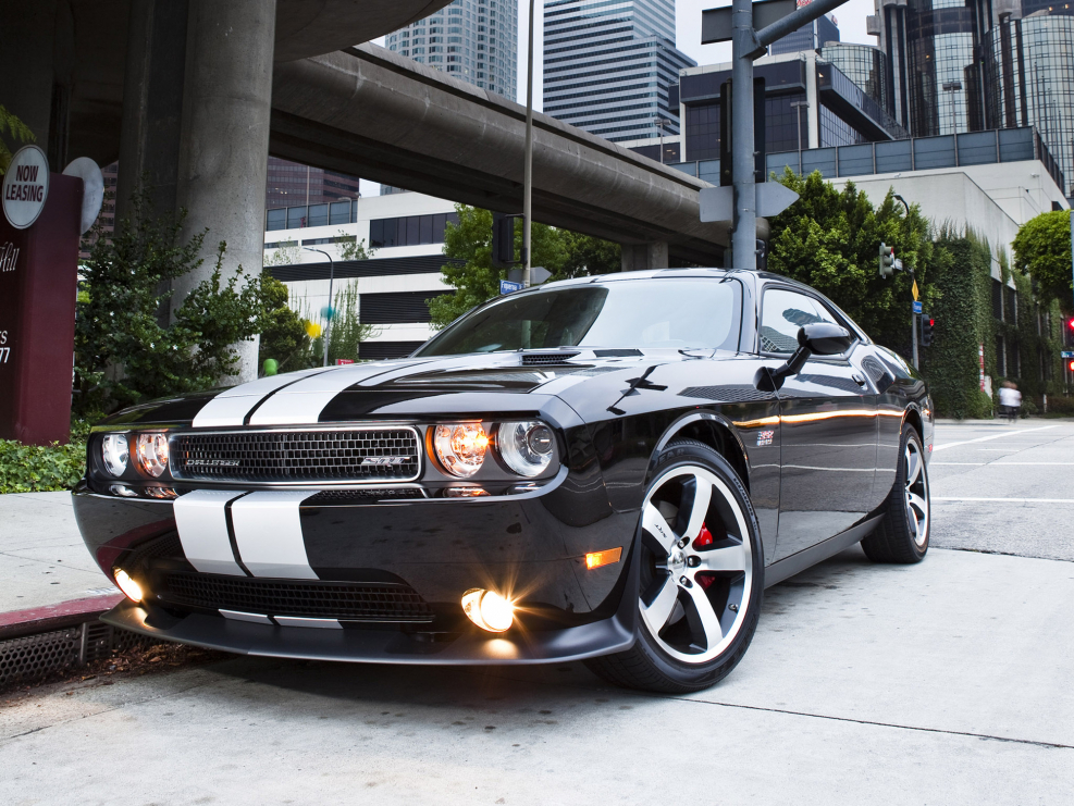 Dodge Challenger srt8 392