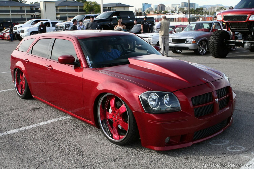 Dodge Magnum 2010