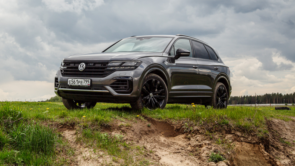 Volkswagen Touareg r line Black Style