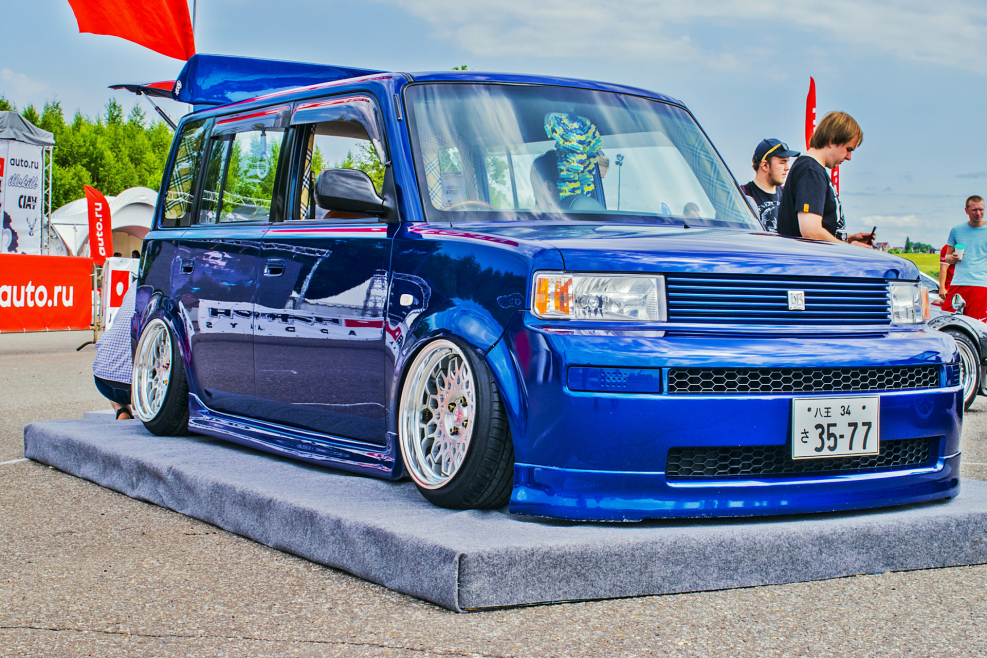 Toyota BB 2000 Tuning