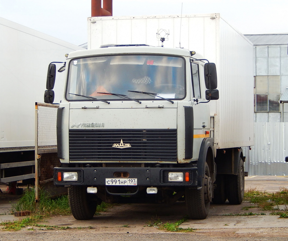 МАЗ 64229