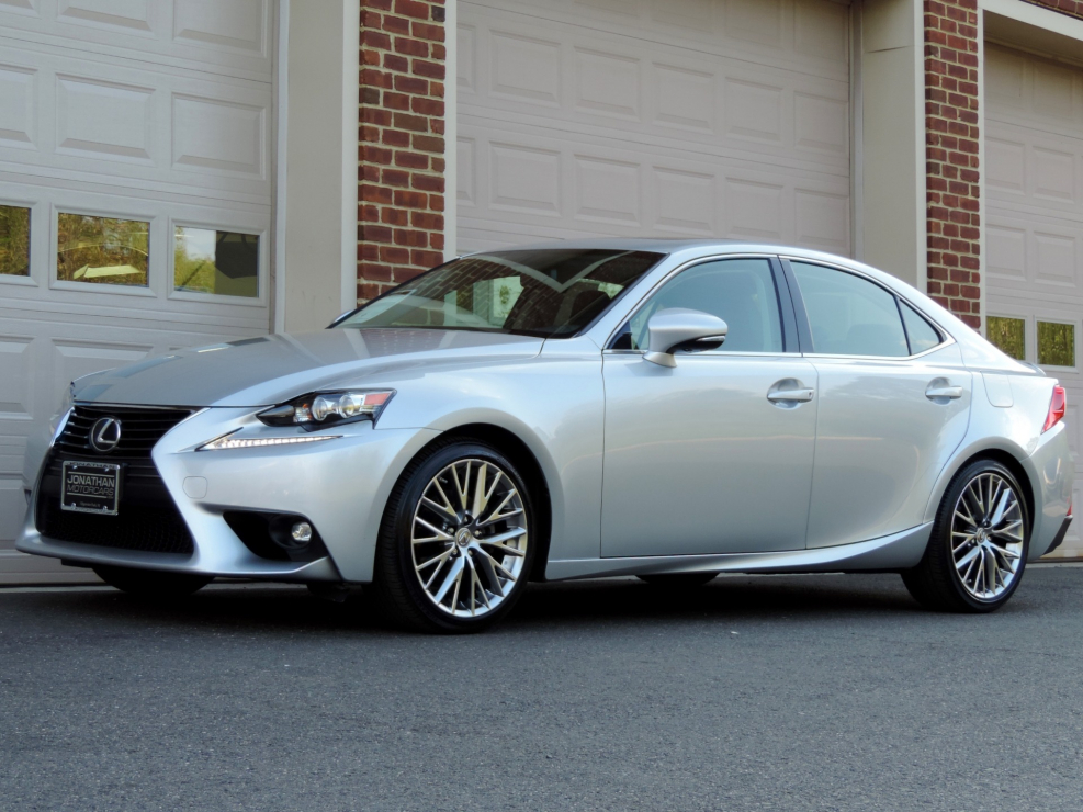 ШС Lexus is 250