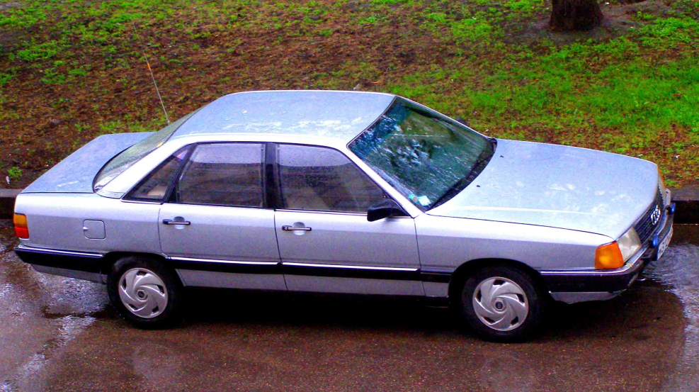 Ауди 100 с3 Авант