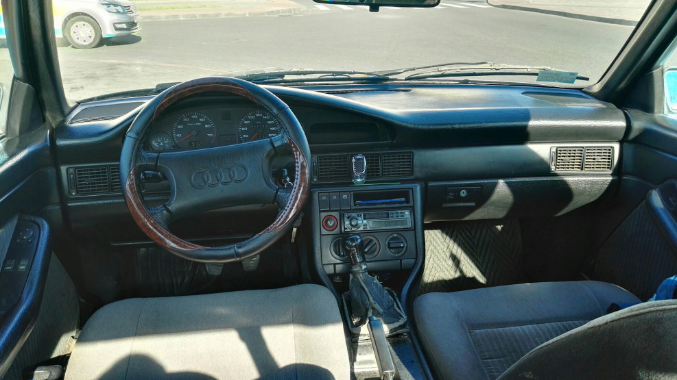 Audi 100
