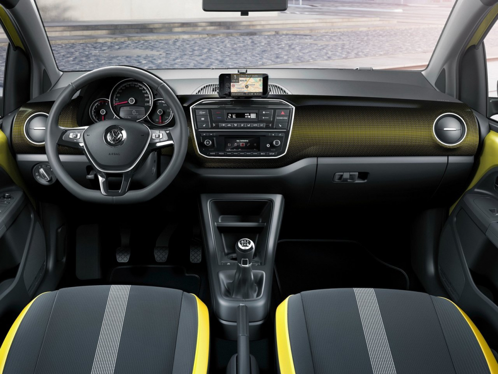 Volkswagen up салон