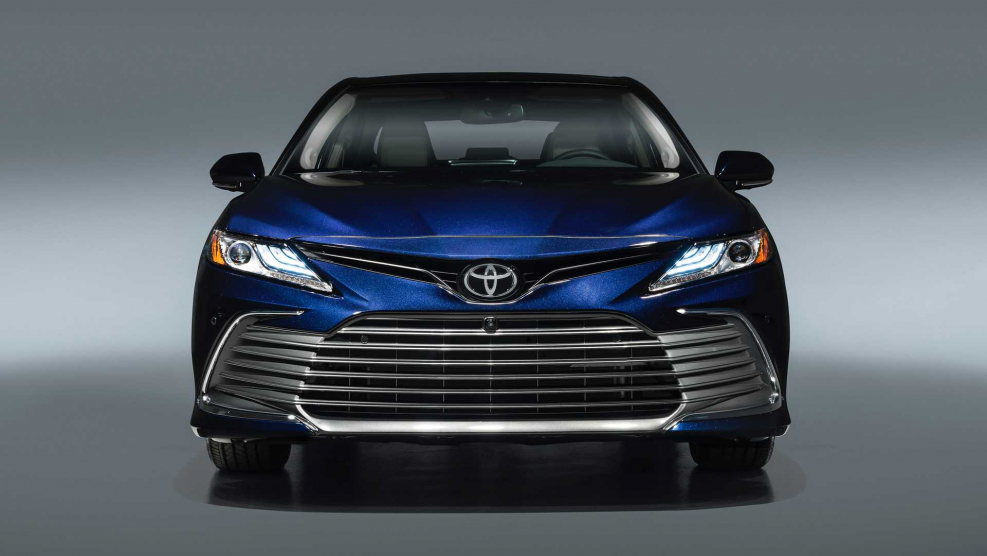 Toyota Camry 2021