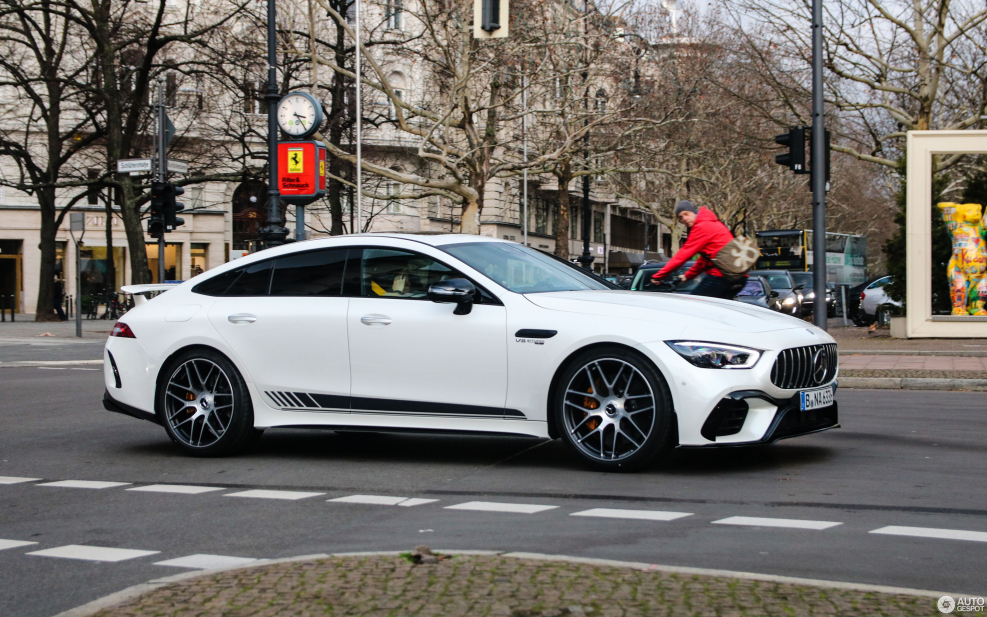 Mercedes AMG gt 63