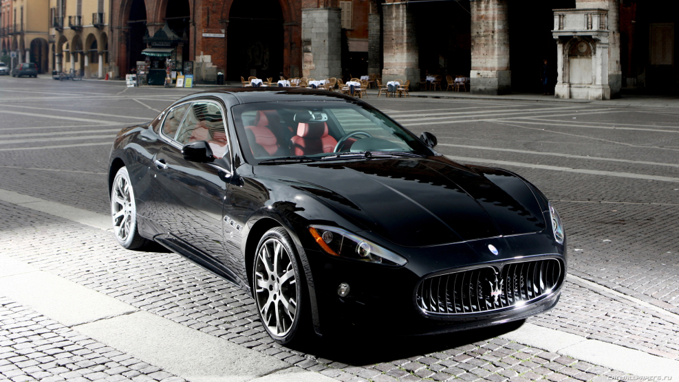 Maserati Black