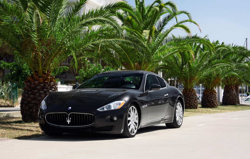 Maserati под дождем