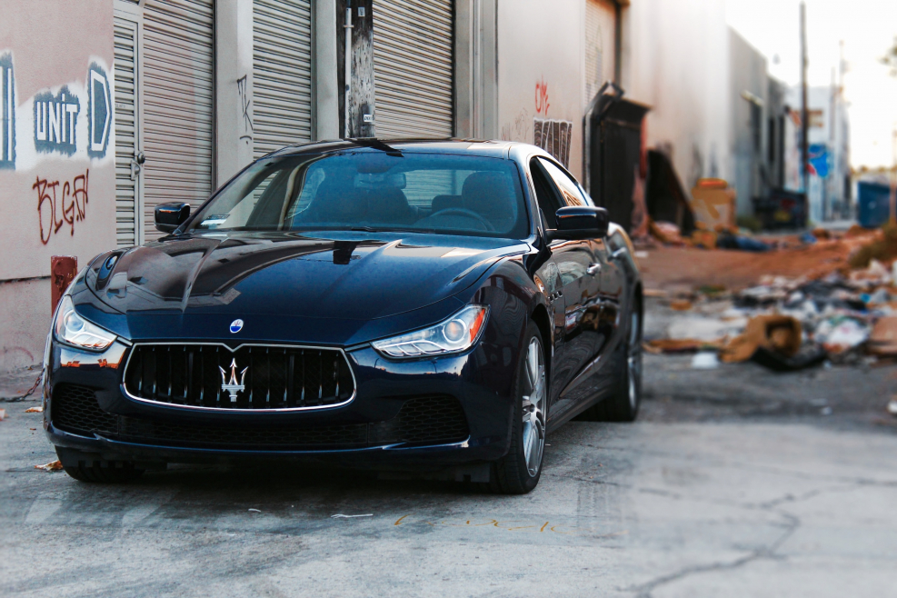 Maserati Ghibli черный