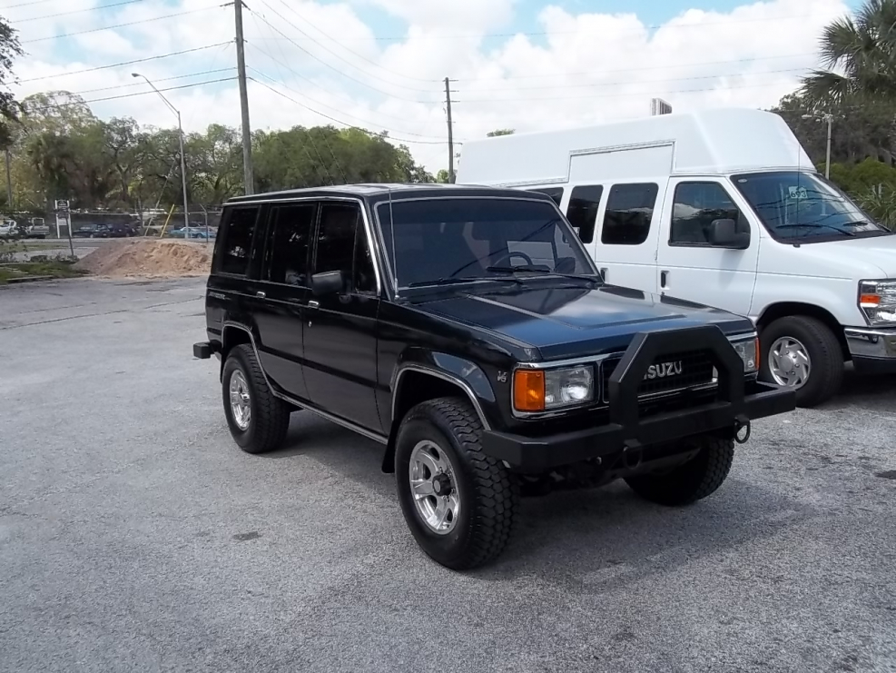 Isuzu Trooper RS